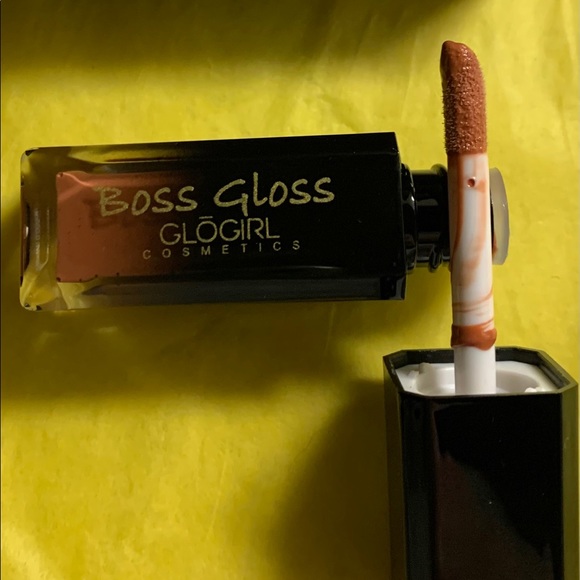 New- Glōgirl lip gloss - Picture 5 of 5